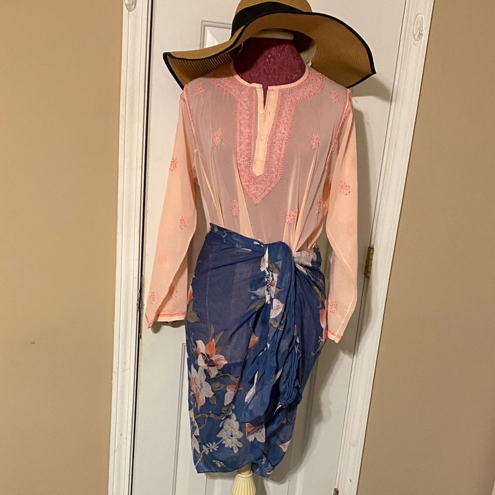 Beach Ready Peach Embroidered Tunic with Blue Gerinly Floral Wrap & Straw Hat